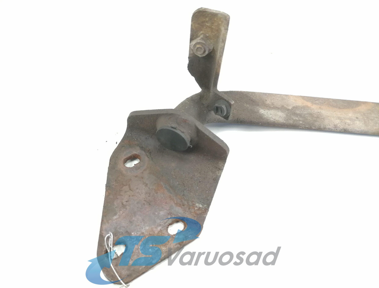 Volvo Bracket 20453940 - Frame/ Chassis for Truck: picture 2 Volvo Bracket 20453940 - Frame/ Chassis for Truck: picture 2