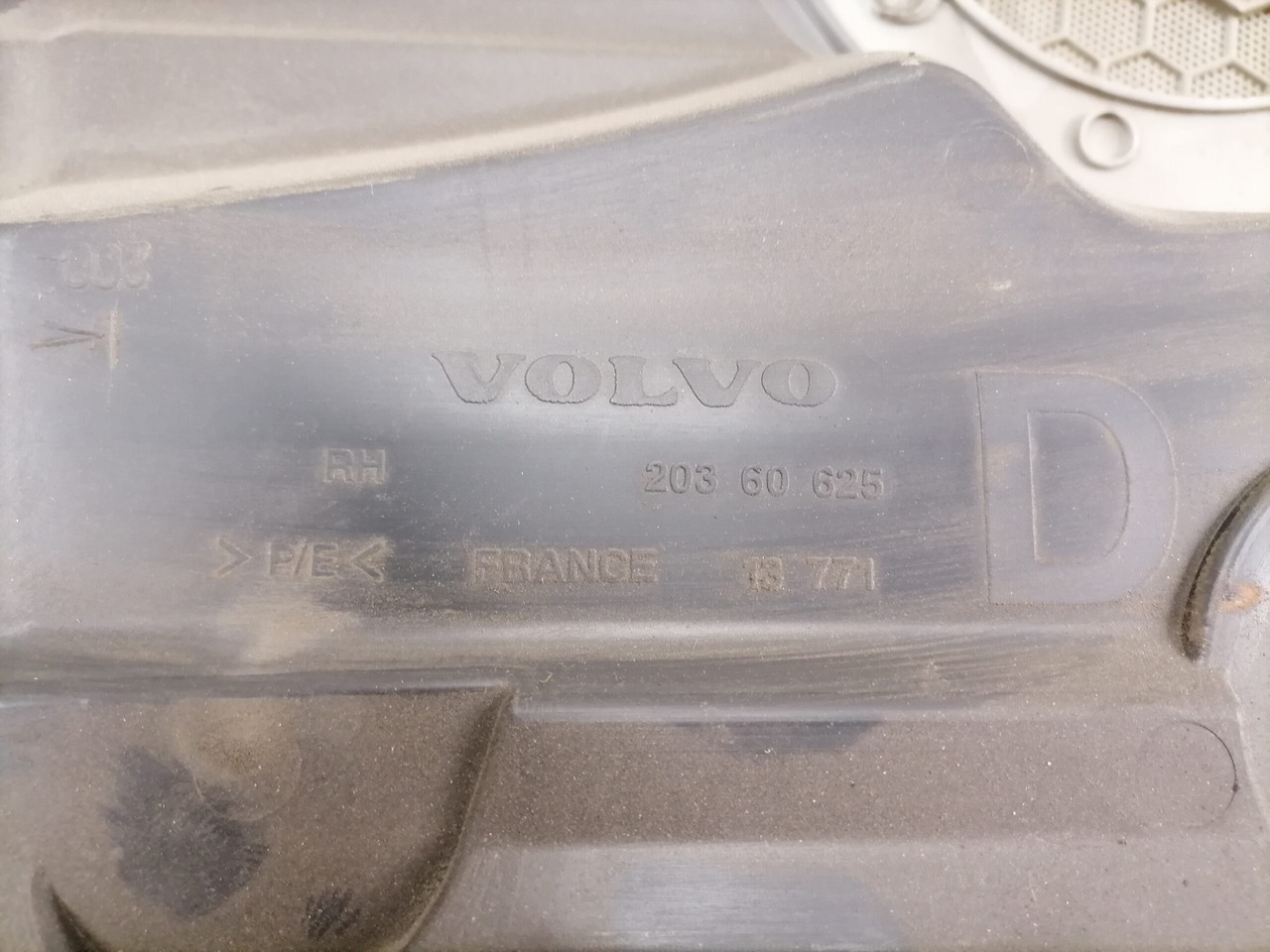 Volvo Door trim panel 20360625 - Door and parts for Truck: picture 4 Volvo Door trim panel 20360625 - Door and parts for Truck: picture 4