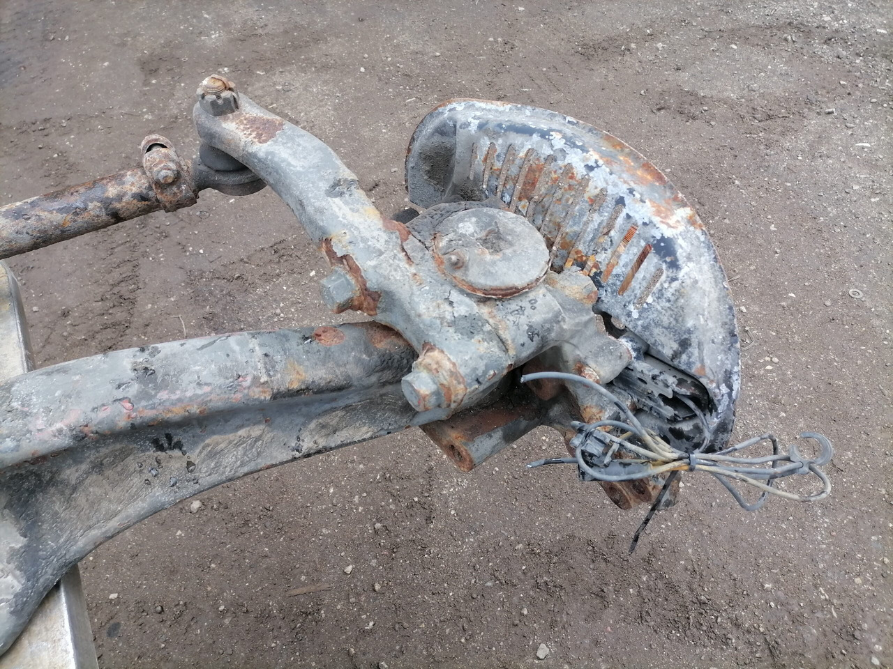 Volvo First axel housing 20399060 - Front axle for Truck: picture 2 Volvo First axel housing 20399060 - Front axle for Truck: picture 2