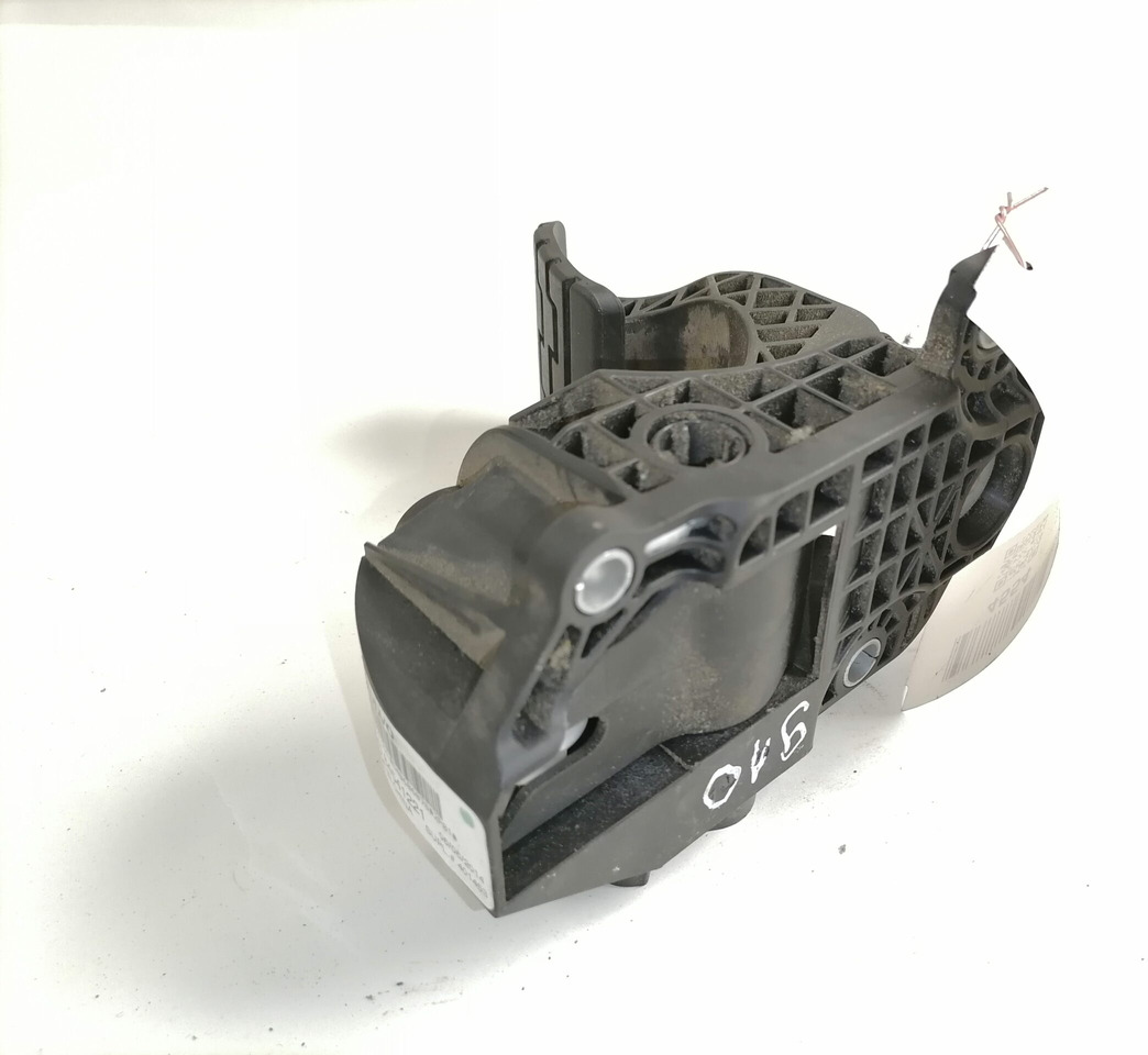 Volvo Gaasipedaal reostaadiga 84541221 - Fuel processing/ Fuel delivery for Truck: picture 4 Volvo Gaasipedaal reostaadiga 84541221 - Fuel processing/ Fuel delivery for Truck: picture 4