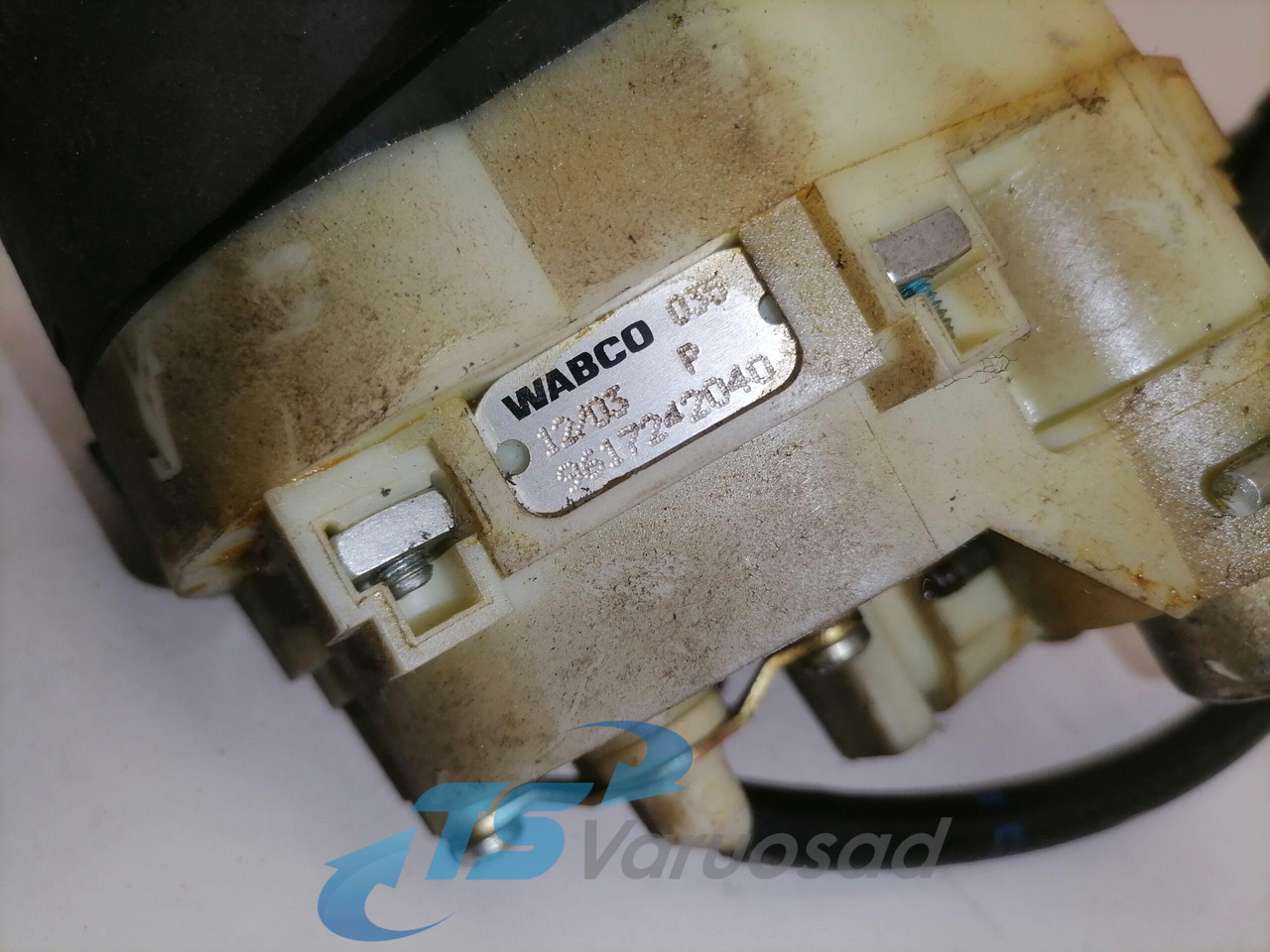 Volvo Handbrake control lever 9617242040 - Universal part for Truck: picture 3 Volvo Handbrake control lever 9617242040 - Universal part for Truck: picture 3
