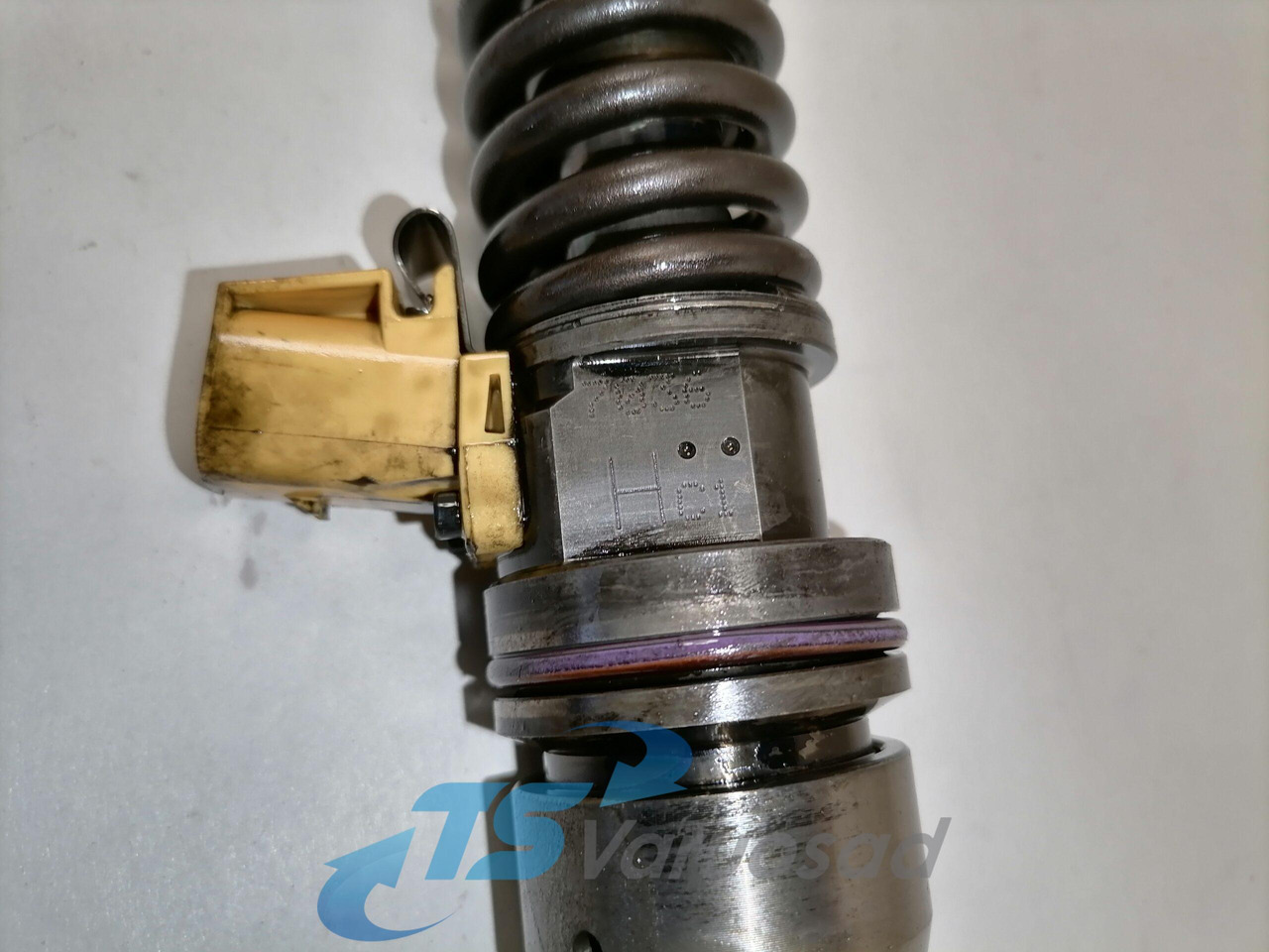 Volvo Injector 20584347 - Fuel pump for Truck: picture 3 Volvo Injector 20584347 - Fuel pump for Truck: picture 3