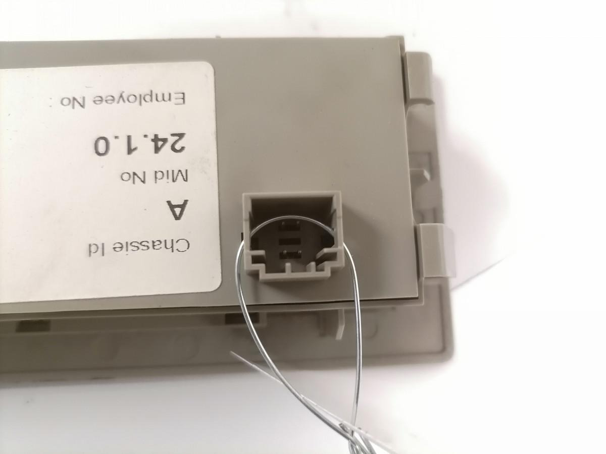 Volvo Juhtpult 22046323 - Electrical system for Truck: picture 4 Volvo Juhtpult 22046323 - Electrical system for Truck: picture 4