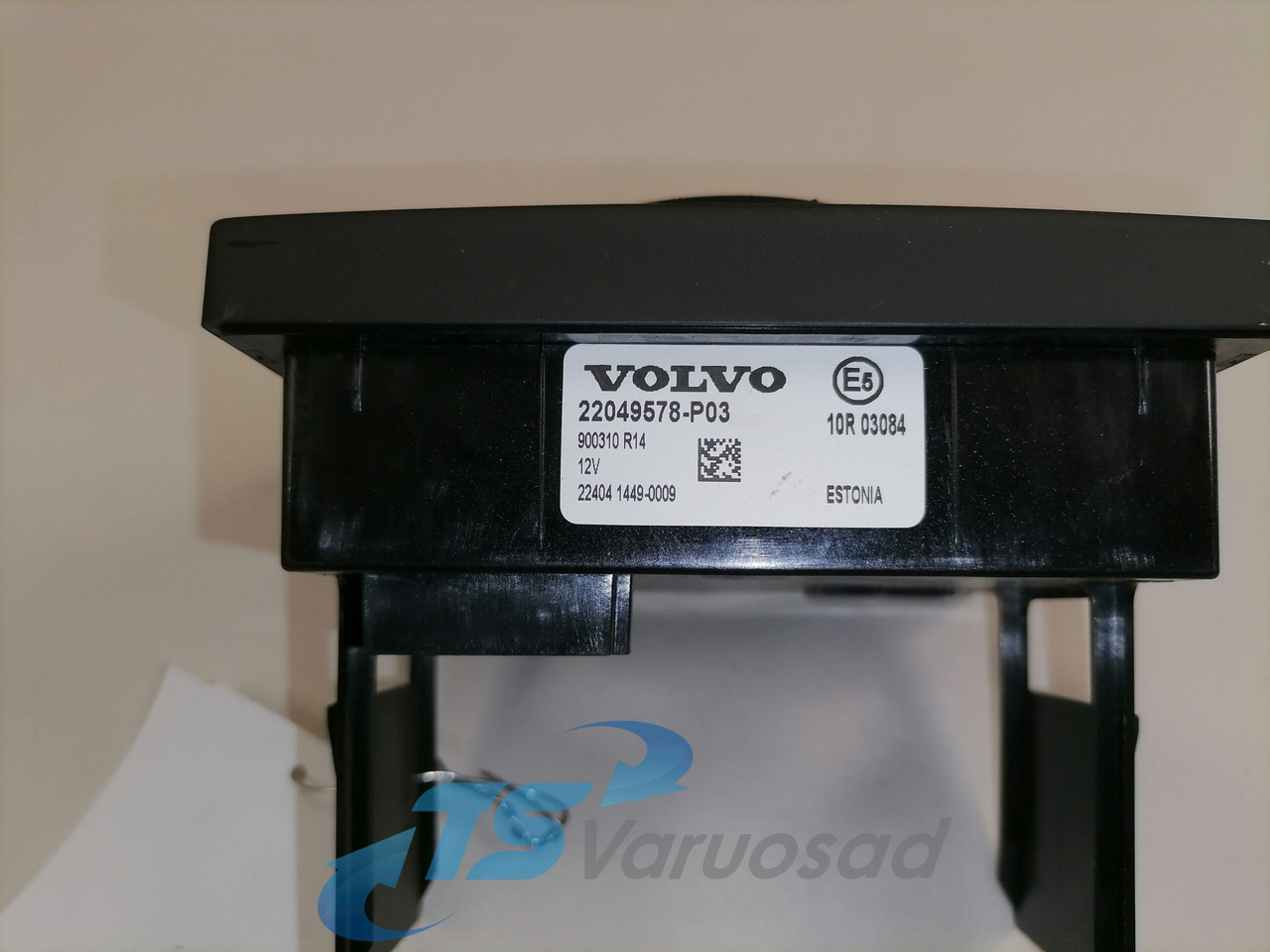 Volvo Lüliti, salongi valgustus 22049578 - Cab for Truck: picture 3 Volvo Lüliti, salongi valgustus 22049578 - Cab for Truck: picture 3