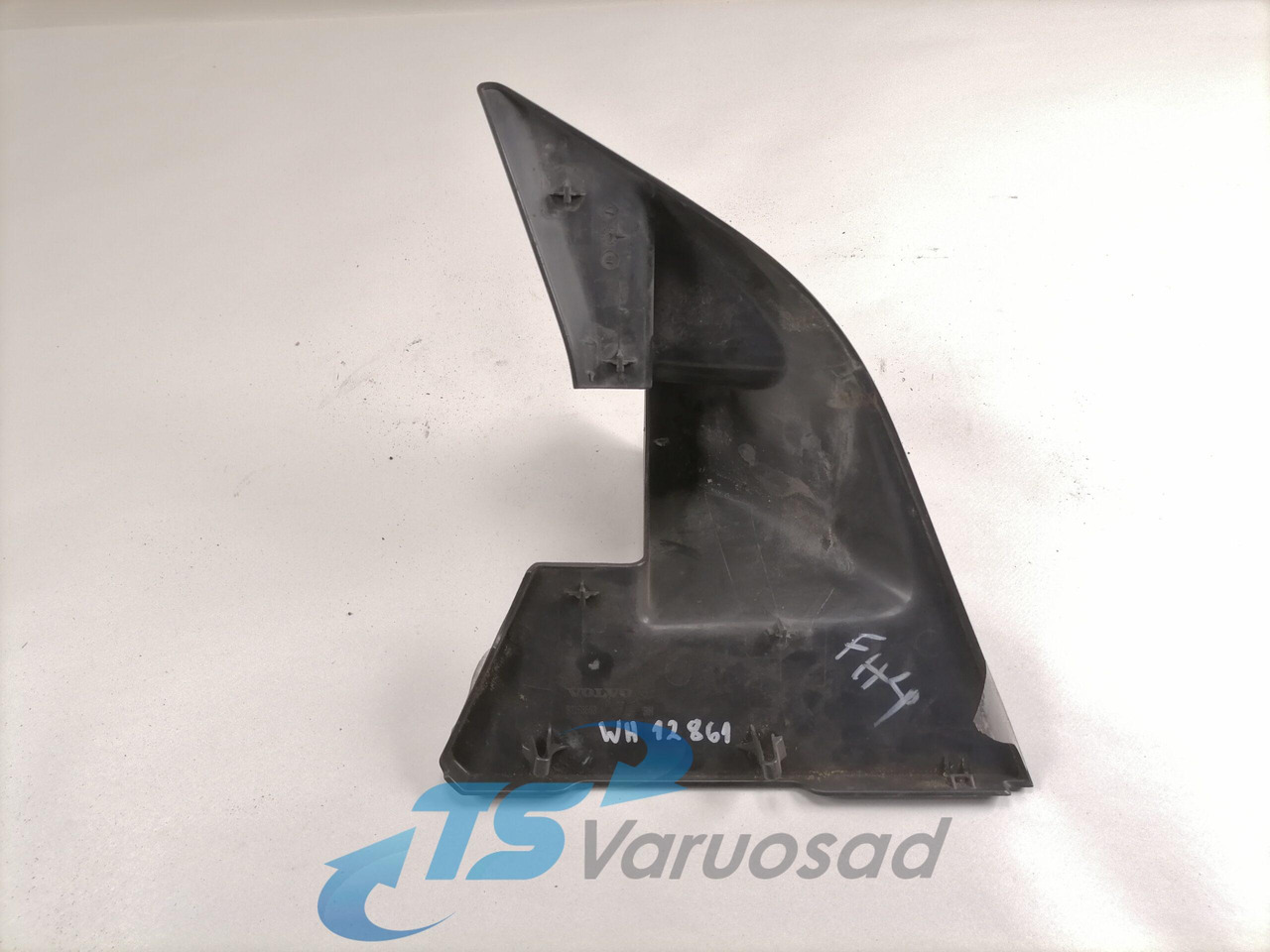 Volvo Peegli katteplastik 82268553 - Rear view mirror for Truck: picture 3 Volvo Peegli katteplastik 82268553 - Rear view mirror for Truck: picture 3
