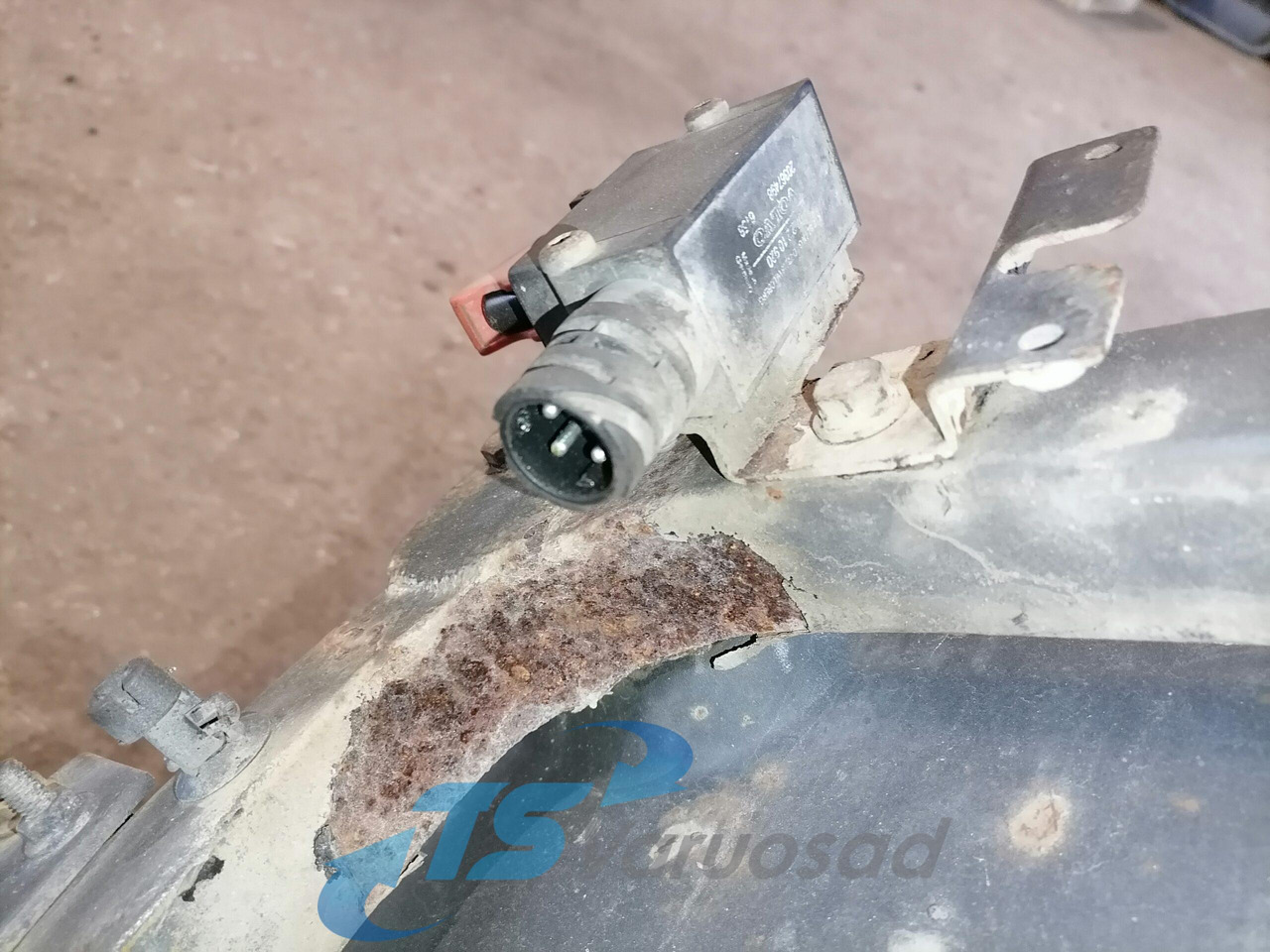 Volvo Poritiib 20453900 - Universal part for Truck: picture 4 Volvo Poritiib 20453900 - Universal part for Truck: picture 4