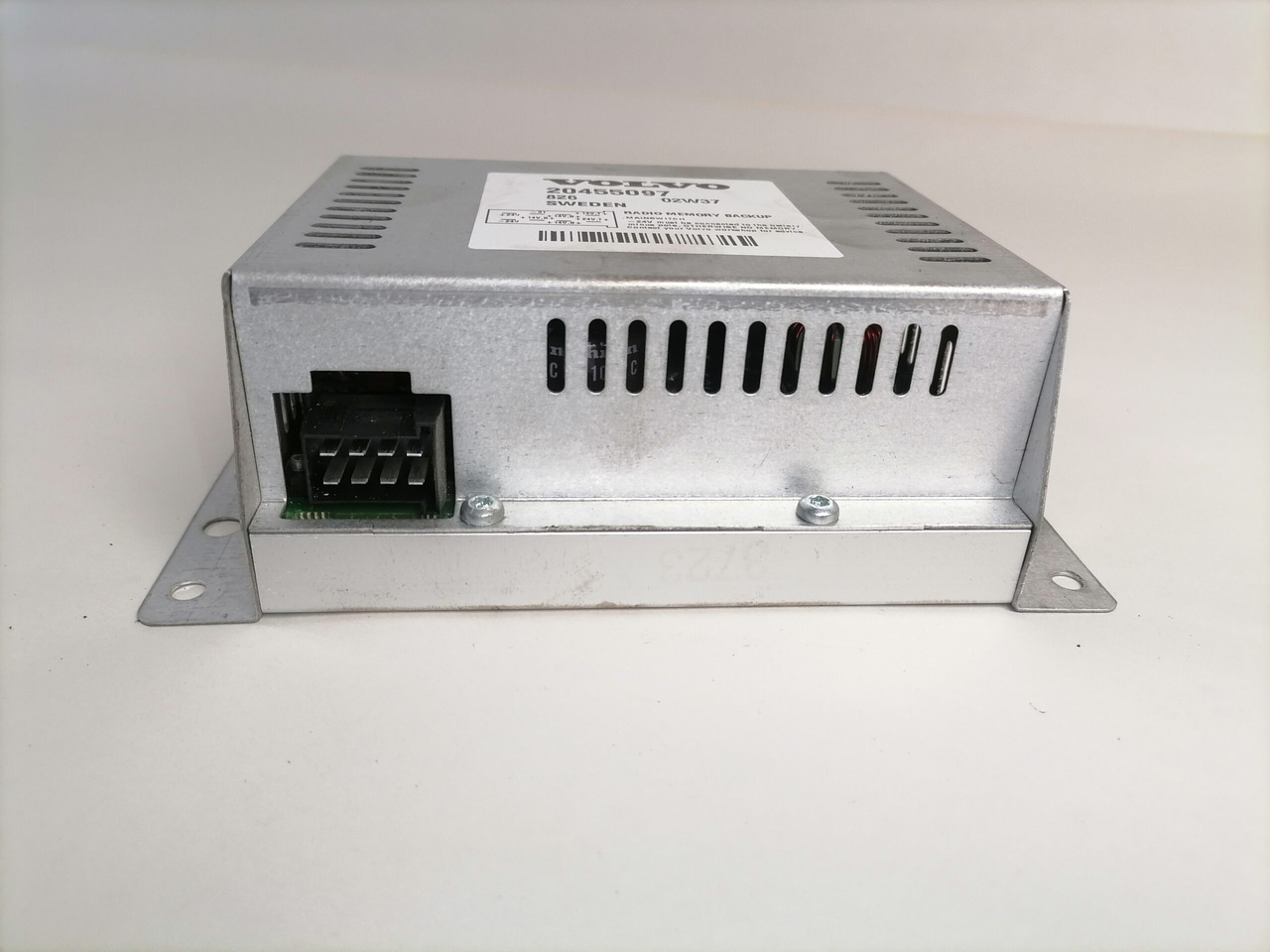 Volvo Radio Memory Backup 20455097 - ECU for Truck: picture 2 Volvo Radio Memory Backup 20455097 - ECU for Truck: picture 2