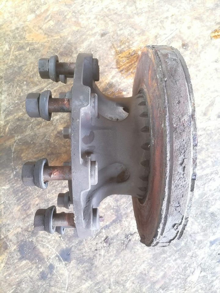 Volvo Rattarumm 21022433 - Hub for Truck: picture 4 Volvo Rattarumm 21022433 - Hub for Truck: picture 4