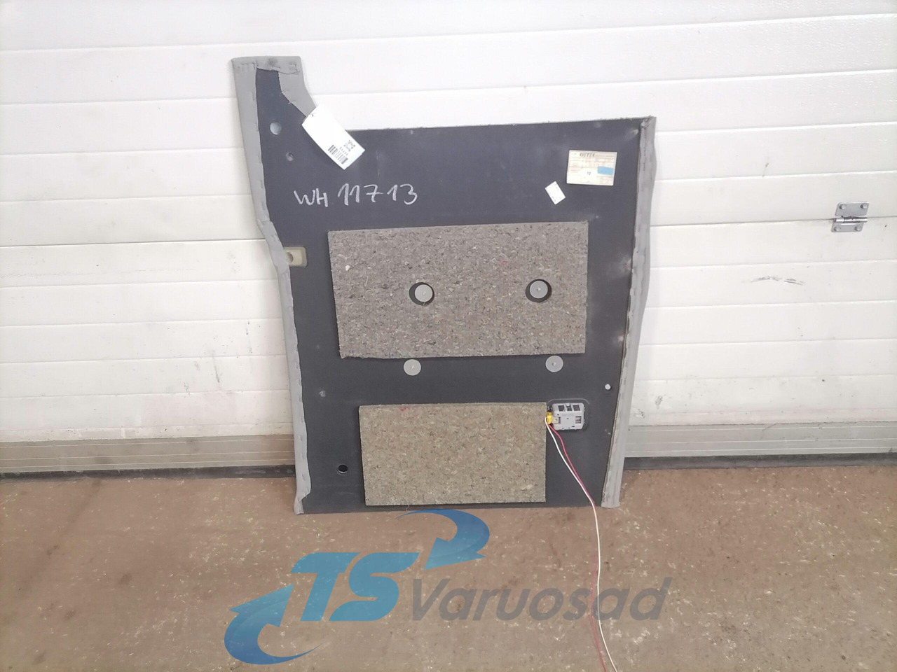 Volvo Salongi polster 20453828 - Universal part for Truck: picture 2 Volvo Salongi polster 20453828 - Universal part for Truck: picture 2