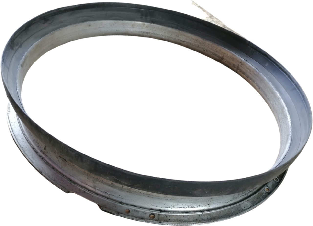 Volvo Ventilaatori metallrõngas 22134195 - Radiator for Truck: picture 1 Volvo Ventilaatori metallrõngas 22134195 - Radiator for Truck: picture 1