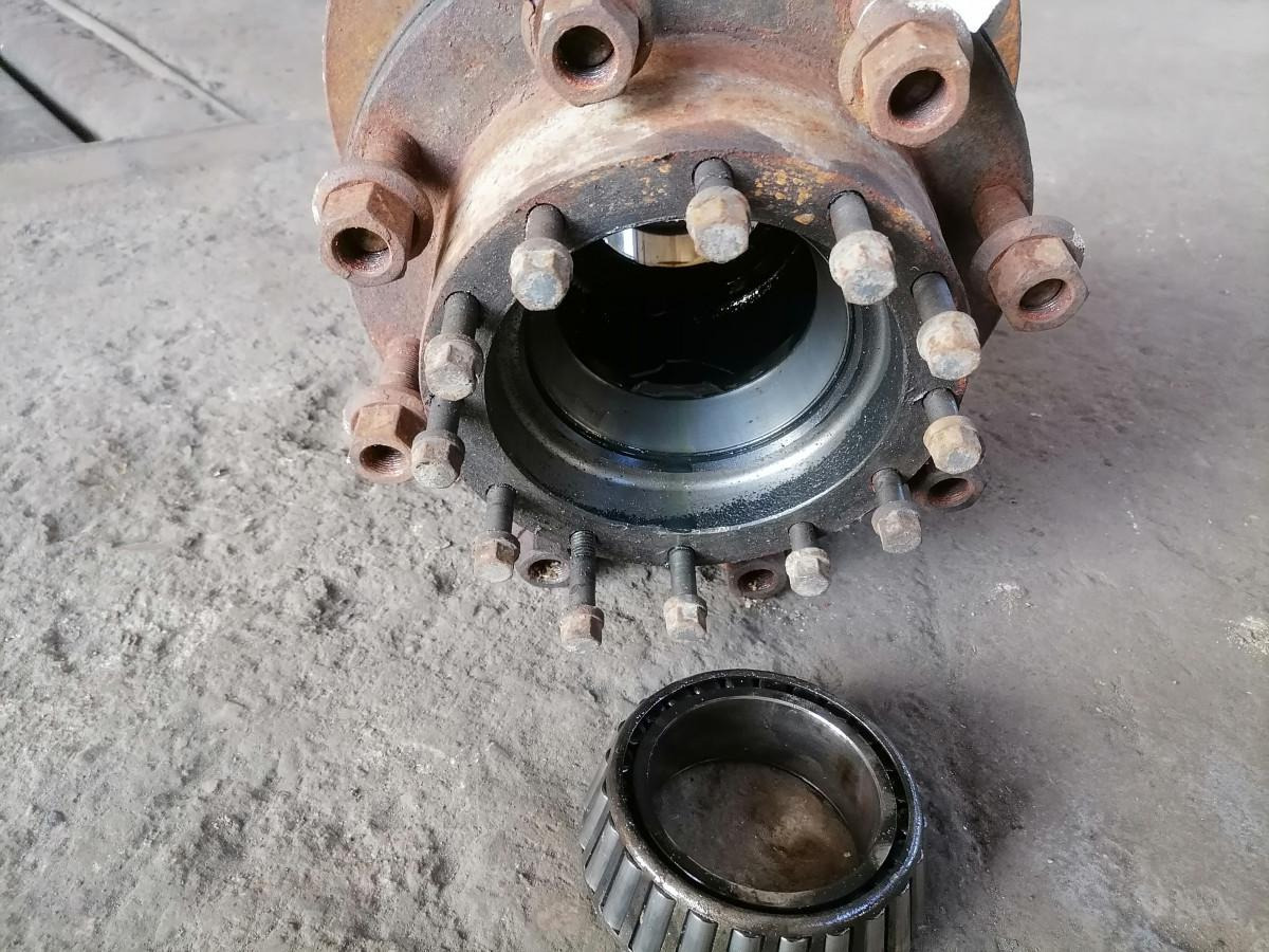 Volvo Volvo truck with wheel hub 21184089 - Hub for Truck: picture 5 Volvo Volvo truck with wheel hub 21184089 - Hub for Truck: picture 5
