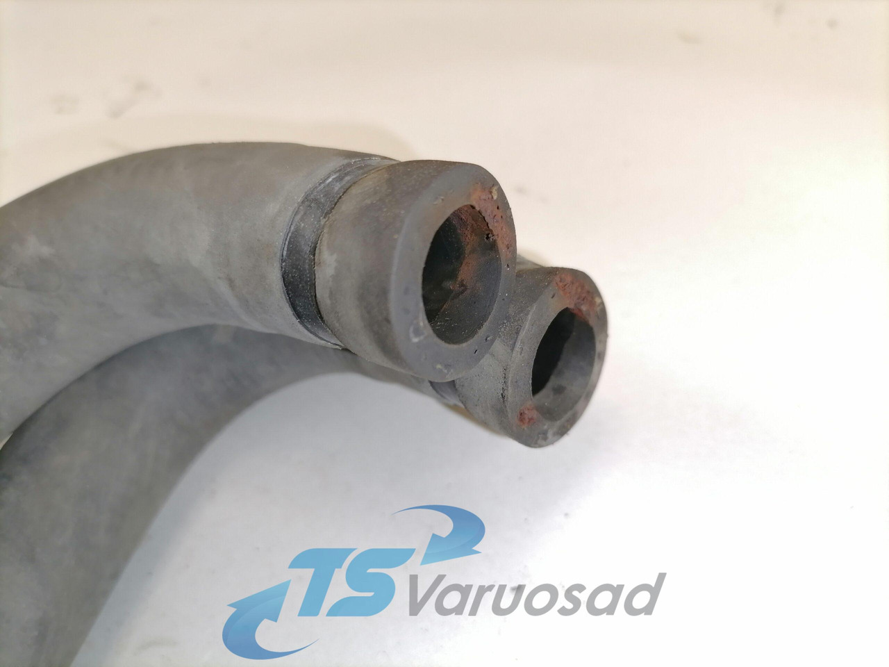 Volvo Water valve 20443962 - Heating/ Ventilation for Truck: picture 2 Volvo Water valve 20443962 - Heating/ Ventilation for Truck: picture 2
