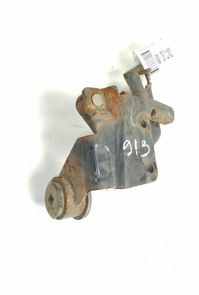 Volvo lower grille carrier hinge 20545094 - Grill for Truck: picture 1 Volvo lower grille carrier hinge 20545094 - Grill for Truck: picture 1