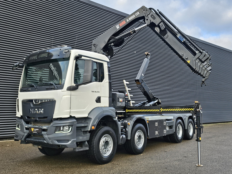 MAN TGS 35.470 8X4 BB / HIAB CRANE + HOOKLIFT - Hook lift truck, Crane truck: picture 5 MAN TGS 35.470 8X4 BB / HIAB CRANE + HOOKLIFT - Hook lift truck, Crane truck: picture 5