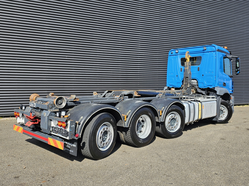 Mercedes-Benz Antos 3546 / 8x2/6 / HOOKLIFT / ABROLLKIPPER - Hook lift truck: picture 3 Mercedes-Benz Antos 3546 / 8x2/6 / HOOKLIFT / ABROLLKIPPER - Hook lift truck: picture 3