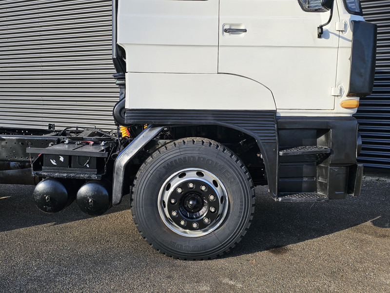 DAF 3300 4x2 - Tractor unit: picture 4 DAF 3300 4x2 - Tractor unit: picture 4