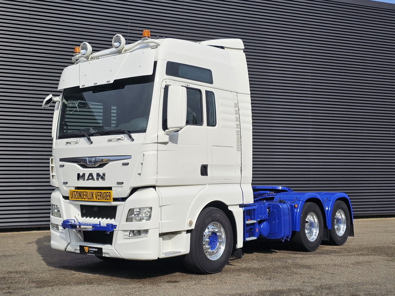MAN TGX 33.560 6x4 / RETARDER / 464 dkm - Tractor unit: picture 1 MAN TGX 33.560 6x4 / RETARDER / 464 dkm - Tractor unit: picture 1