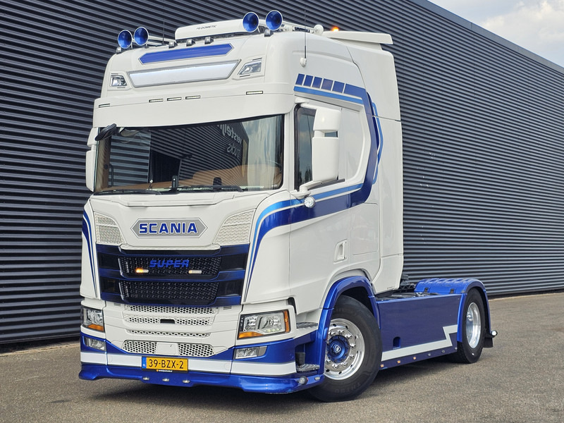 Scania R450 4x2 / RETARDER / 2 TANKS - Tractor unit: picture 1 Scania R450 4x2 / RETARDER / 2 TANKS - Tractor unit: picture 1