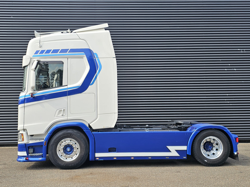 Scania R450 4x2 / RETARDER / 2 TANKS - Tractor unit: picture 2 Scania R450 4x2 / RETARDER / 2 TANKS - Tractor unit: picture 2