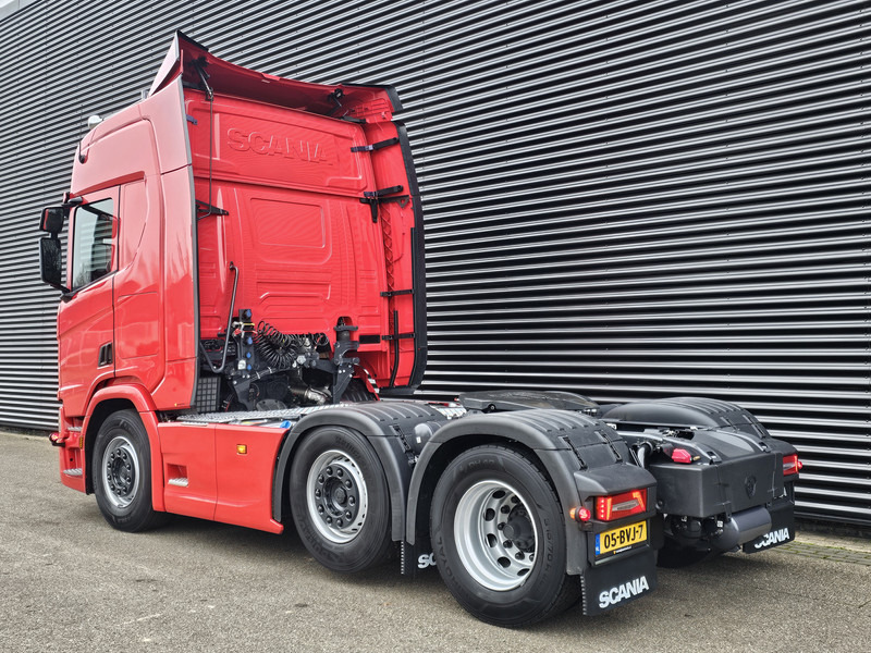 Scania R560 6x2/4 / FULL AIR SUSPENSION / RETARDER - Tractor unit: picture 3 Scania R560 6x2/4 / FULL AIR SUSPENSION / RETARDER - Tractor unit: picture 3