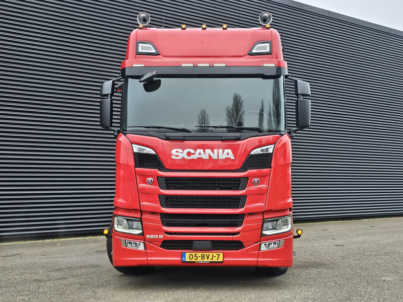 Scania R560 6x2/4 / FULL AIR SUSPENSION / RETARDER - Tractor unit: picture 5 Scania R560 6x2/4 / FULL AIR SUSPENSION / RETARDER - Tractor unit: picture 5