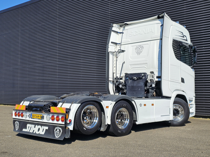 Scania S580 V8 6X2 BOOGIE / FULL AIR / RETARDER - Tractor unit: picture 3 Scania S580 V8 6X2 BOOGIE / FULL AIR / RETARDER - Tractor unit: picture 3