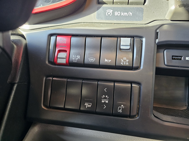 Scania S730 V8 6x4 / HYDRAULIC / FULL AIR / RETARDER leasing Scania S730 V8 6x4 / HYDRAULIC / FULL AIR / RETARDER: picture 18