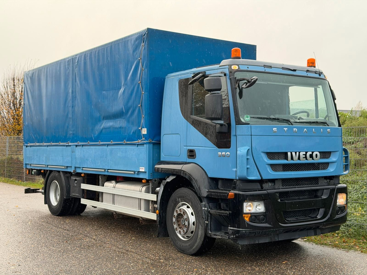 Iveco 190S36/9 Stralis Pritsche & Hebebühne 3 to. TOP - Curtain side truck: picture 4 Iveco 190S36/9 Stralis Pritsche & Hebebühne 3 to. TOP - Curtain side truck: picture 4