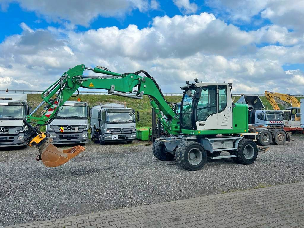 Liebherr A 912 Compact 3X Löffel 3 X Buckets - Wheel excavator: picture 1 Liebherr A 912 Compact 3X Löffel 3 X Buckets - Wheel excavator: picture 1