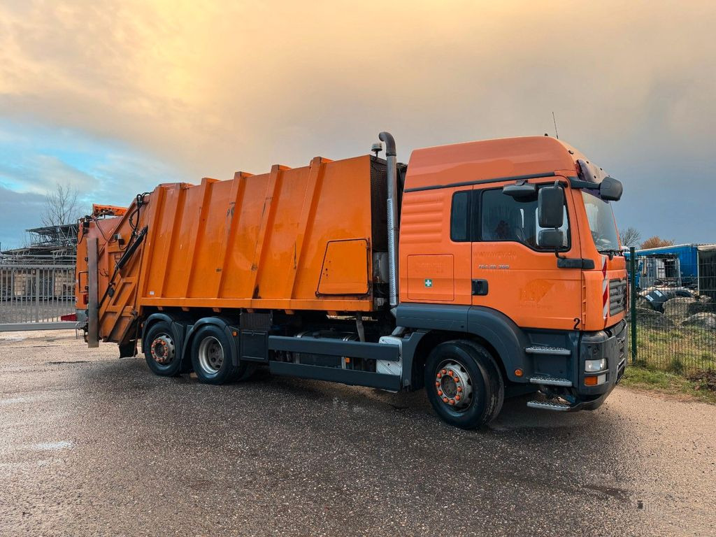 MAN 26.360 6X2 Müllwagen MAN 26.360 6X2 Müllwagen - Garbage truck: picture 1 MAN 26.360 6X2 Müllwagen MAN 26.360 6X2 Müllwagen - Garbage truck: picture 1
