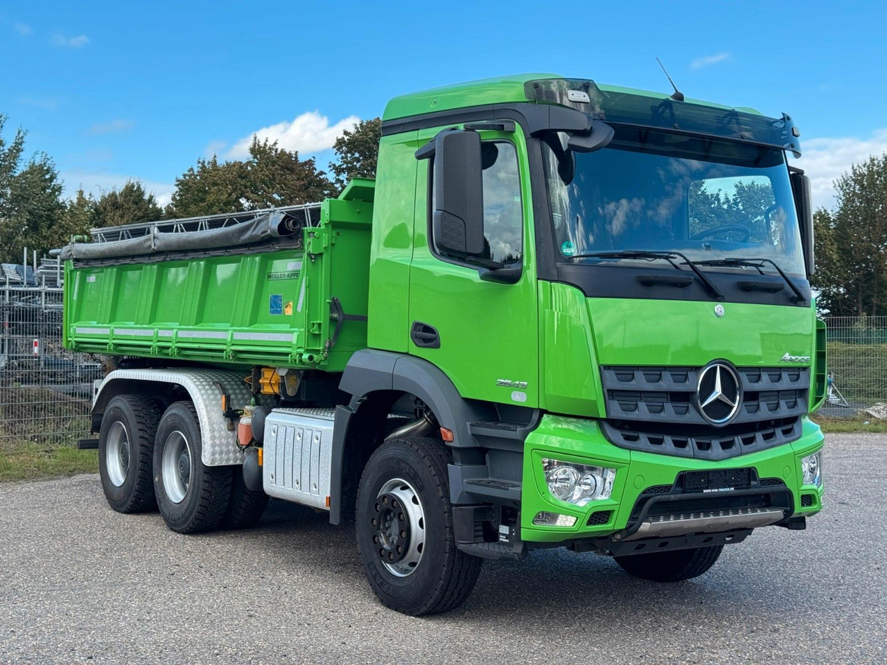 Mercedes-Benz 2643 6X4 Meiller 3 S. Bordmatik Top Zustand - Tipper: picture 5 Mercedes-Benz 2643 6X4 Meiller 3 S. Bordmatik Top Zustand - Tipper: picture 5