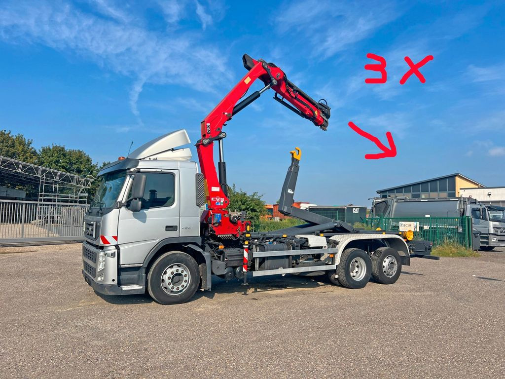 Volvo FM 420 6X2 Abroller mit Kran & Funk im Top Zust. - Hook lift truck, Crane truck: picture 1 Volvo FM 420 6X2 Abroller mit Kran & Funk im Top Zust. - Hook lift truck, Crane truck: picture 1