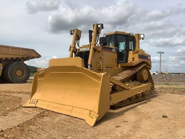 CAT D8R - Bulldozer: picture 1 CAT D8R - Bulldozer: picture 1