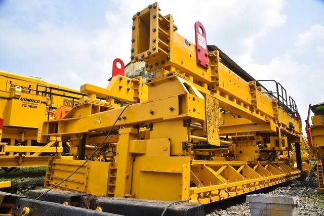 Gomaco GP-4000 - Asphalt paver: picture 5 Gomaco GP-4000 - Asphalt paver: picture 5