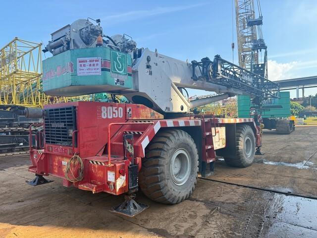 Link-Belt RTC8050-2 - Rough terrain crane: picture 3 Link-Belt RTC8050-2 - Rough terrain crane: picture 3