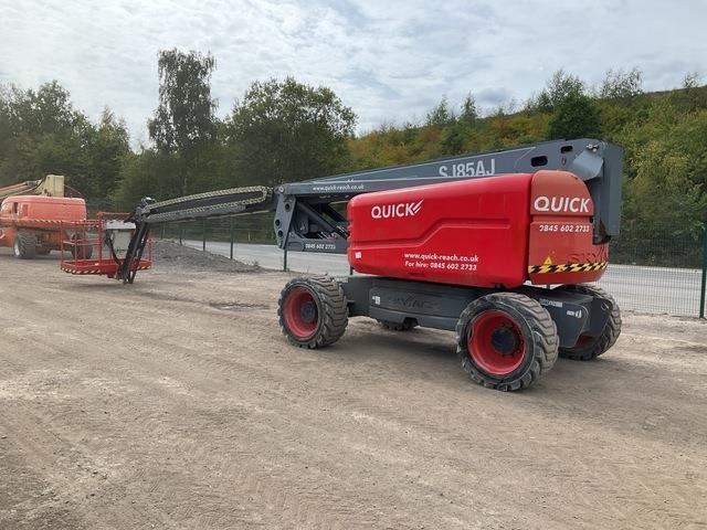 SkyJack SJ85AJ - Articulated boom: picture 2 SkyJack SJ85AJ - Articulated boom: picture 2