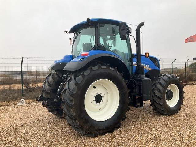 New Holland T7.165S - Farm tractor: picture 3 New Holland T7.165S - Farm tractor: picture 3