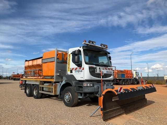 Renault Kerax 430DXI - Snow removal vehicle: picture 4 Renault Kerax 430DXI - Snow removal vehicle: picture 4