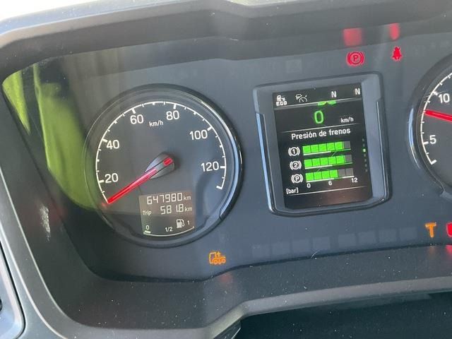 Tractor unit Scania G410: picture 8