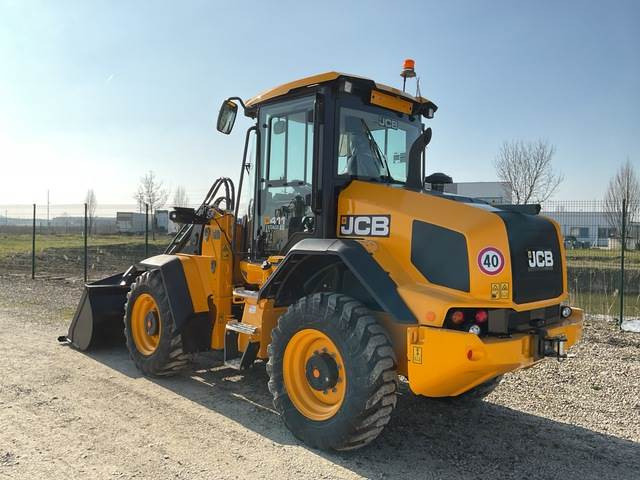 JCB 411 S5 HT - Wheel loader: picture 2 JCB 411 S5 HT - Wheel loader: picture 2