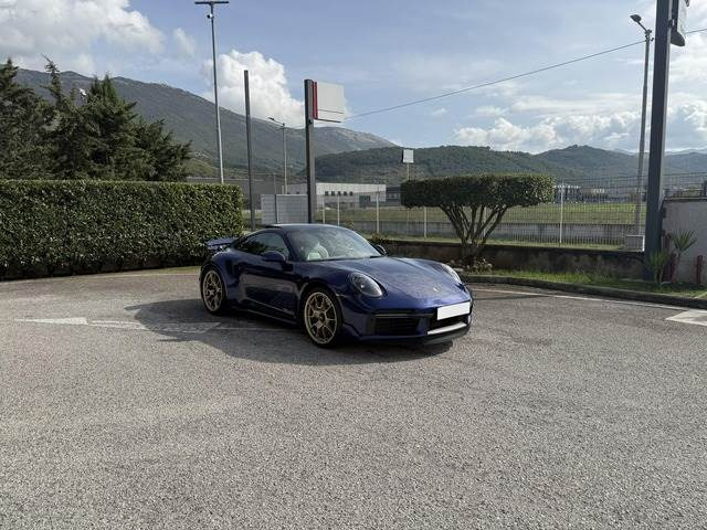 Porsche 911 Coupe - Car: picture 4 Porsche 911 Coupe - Car: picture 4