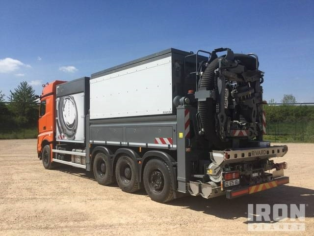 Rivard - Mercedes-Benz EXVAC - Arocs 3253 8x4 - Vacuum truck: picture 4 Rivard - Mercedes-Benz EXVAC - Arocs 3253 8x4 - Vacuum truck: picture 4