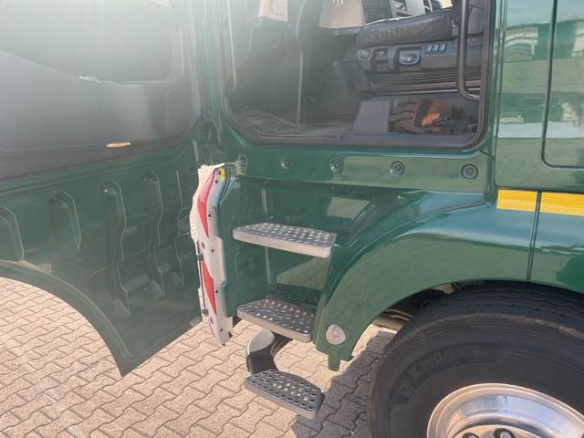 Tractor unit MAN TGA41.640: picture 12