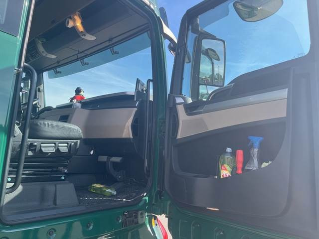 Tractor unit MAN TGA41.640: picture 9