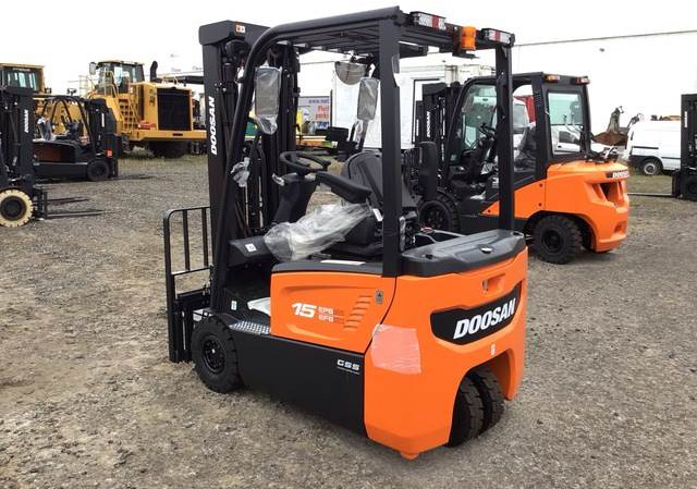 Doosan B15T-7 PLUS - Electric forklift: picture 2 Doosan B15T-7 PLUS - Electric forklift: picture 2