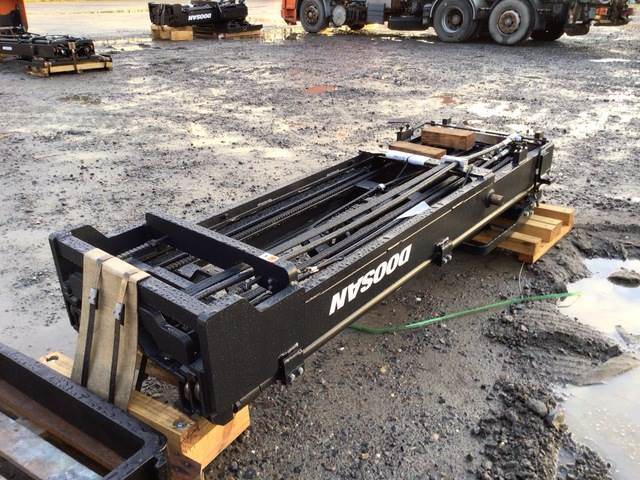 Doosan B25X-7 PLUS - Electric forklift: picture 2 Doosan B25X-7 PLUS - Electric forklift: picture 2