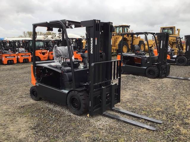 Doosan B30X-7 PLUS - Electric forklift: picture 4 Doosan B30X-7 PLUS - Electric forklift: picture 4