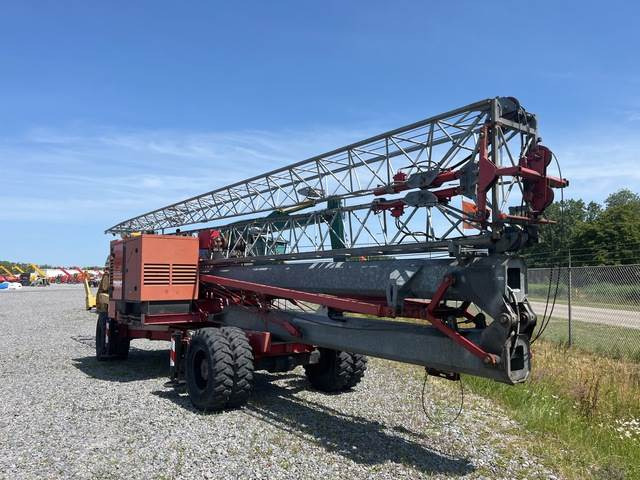 Montalift 102S-4WD(S) - Self-erecting tower crane: picture 2 Montalift 102S-4WD(S) - Self-erecting tower crane: picture 2