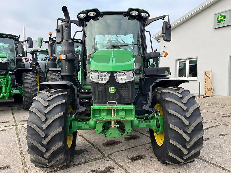 John Deere 6120M STUFENLOS - Farm tractor: picture 2 John Deere 6120M STUFENLOS - Farm tractor: picture 2
