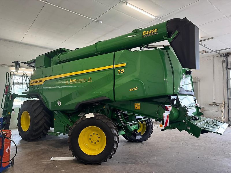 John Deere T5 400 + 6,70m Vario-Schneidwerk - Combine harvester: picture 2 John Deere T5 400 + 6,70m Vario-Schneidwerk - Combine harvester: picture 2